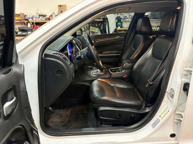 2017 Chrysler 300 Limited AWD