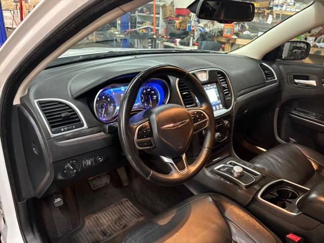 2017 Chrysler 300 Limited AWD