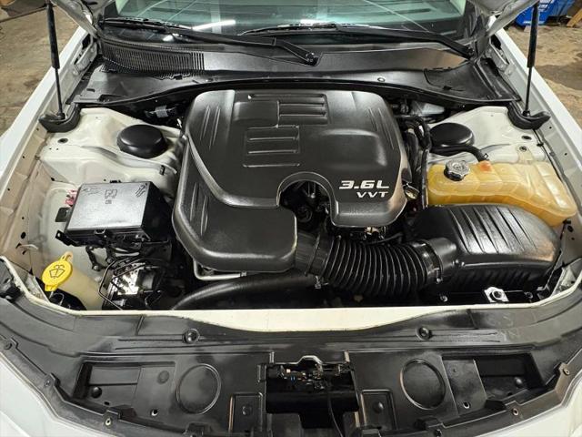 2017 Chrysler 300 Limited AWD