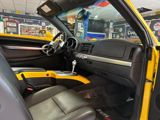2004 Chevrolet SSR Base