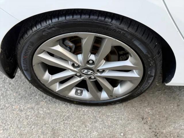 2016 Hyundai Elantra GT Base