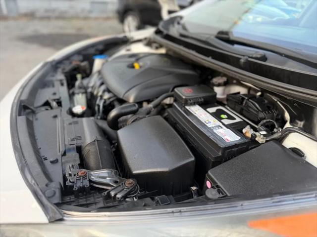 2016 Hyundai Elantra GT Base