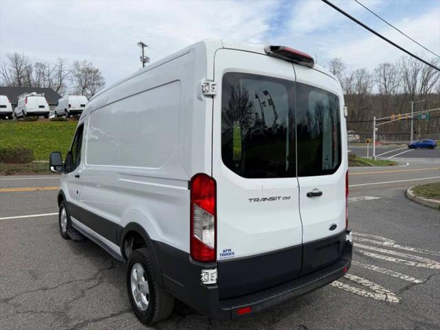 2018 Ford Transit Medium Roof w/Sliding Side Door w/RWB