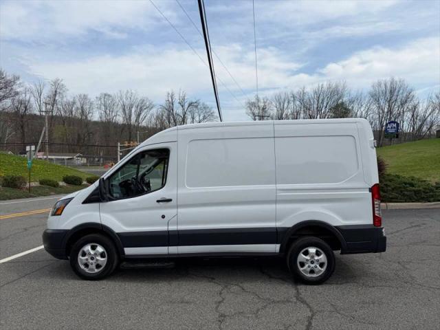 2018 Ford Transit Medium Roof w/Sliding Side Door w/RWB