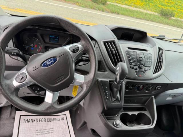 2018 Ford Transit Medium Roof w/Sliding Side Door w/RWB