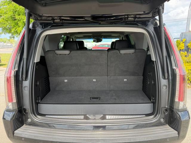 2015 Cadillac Escalade Luxury