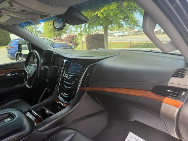 2015 Cadillac Escalade Luxury