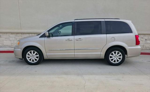 2014 Chrysler Town & Country Touring