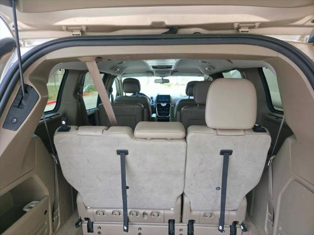 2014 Chrysler Town & Country Touring