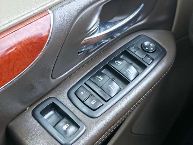 2014 Chrysler Town & Country Touring