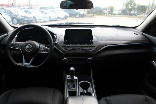 2023 Nissan Altima SV FWD