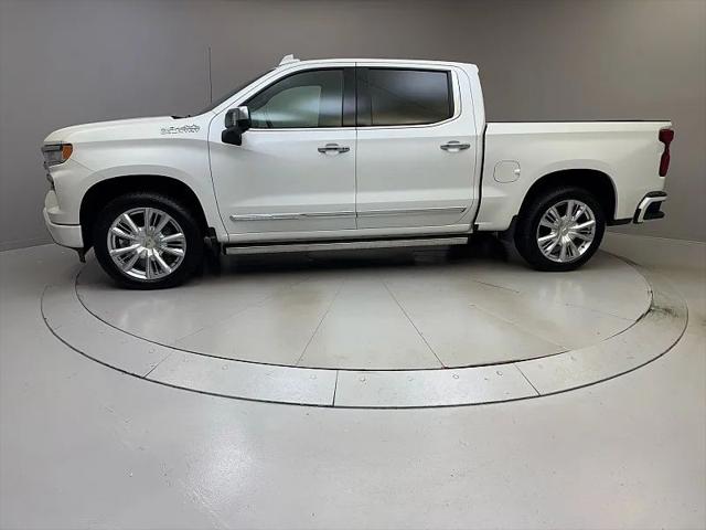 2023 Chevrolet Silverado 1500 4WD Crew Cab Short Bed High Country