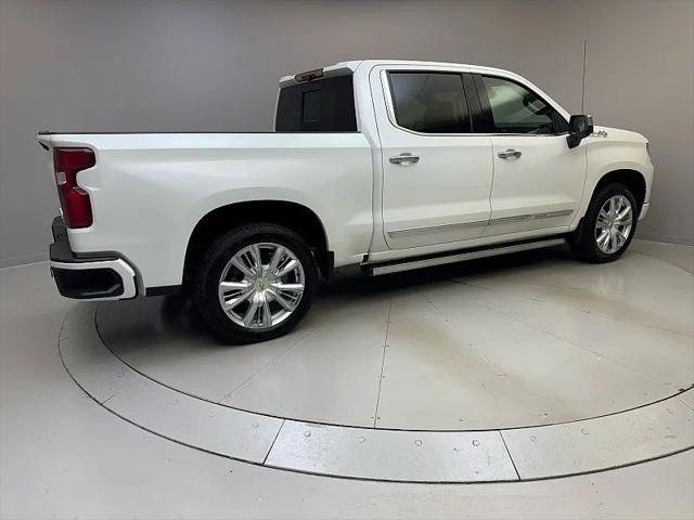 2023 Chevrolet Silverado 1500 4WD Crew Cab Short Bed High Country