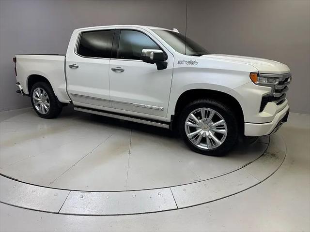 2023 Chevrolet Silverado 1500 4WD Crew Cab Short Bed High Country
