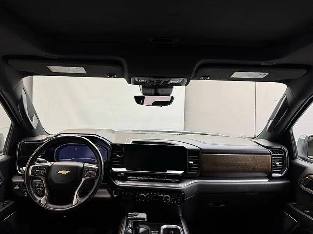 2023 Chevrolet Silverado 1500 4WD Crew Cab Short Bed High Country