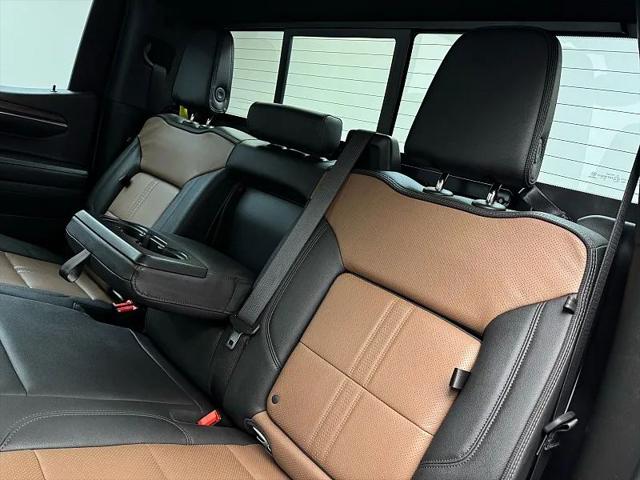 2023 Chevrolet Silverado 1500 4WD Crew Cab Short Bed High Country