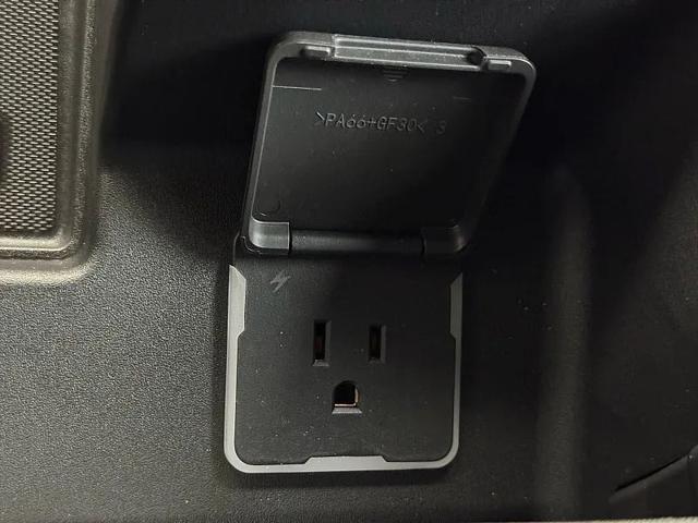 2023 Chevrolet Silverado 1500 4WD Crew Cab Short Bed High Country