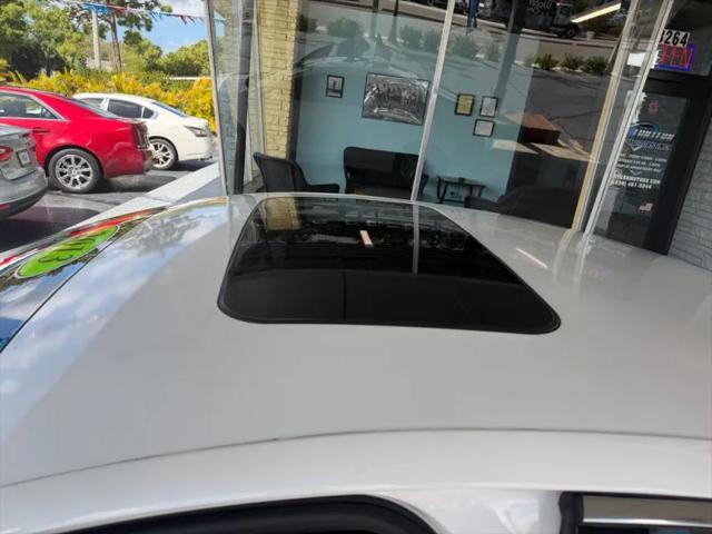 2013 Lincoln MKZ Base
