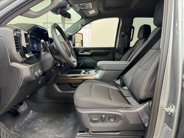 2026 Chevrolet Silverado 2500HD Crew Cab, Standard Bed, LT, 4WD
