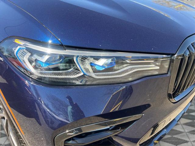 2021 BMW X7 M50i
