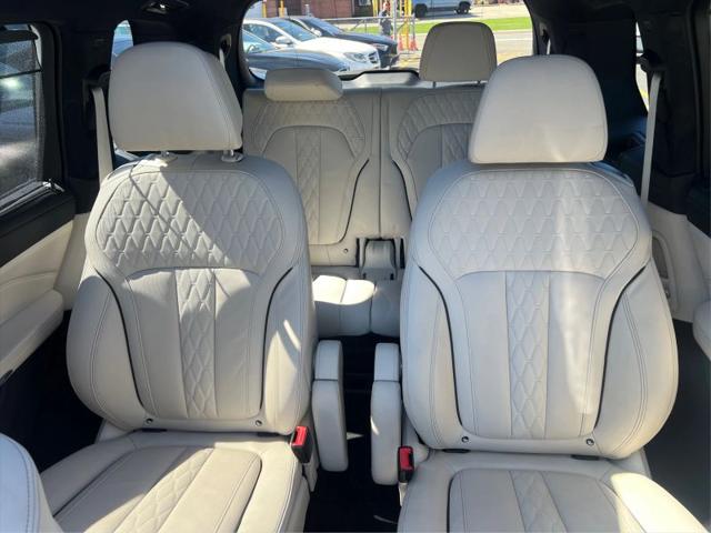 2021 BMW X7 M50i