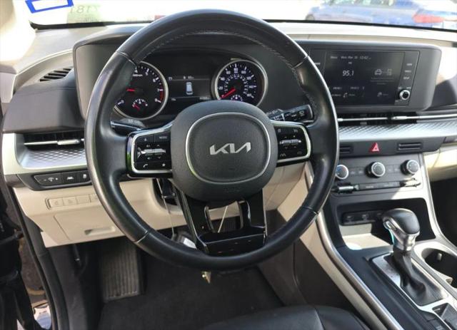 2022 Kia Carnival MPV LX Seat Package