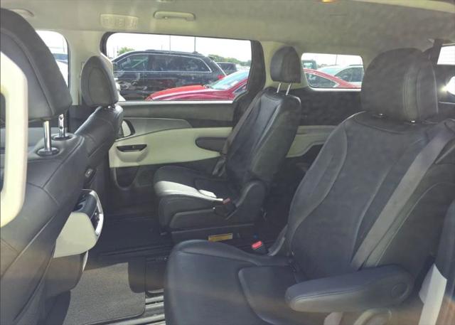 2022 Kia Carnival MPV LX Seat Package