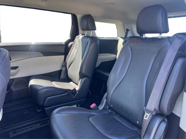 2022 Kia Carnival MPV LX Seat Package