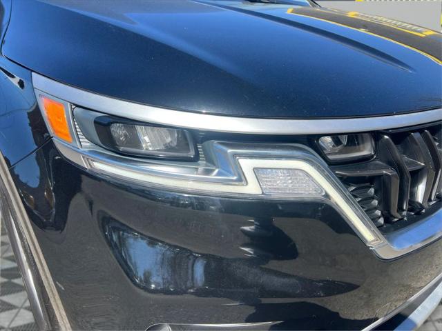 2022 Kia Carnival MPV LX Seat Package