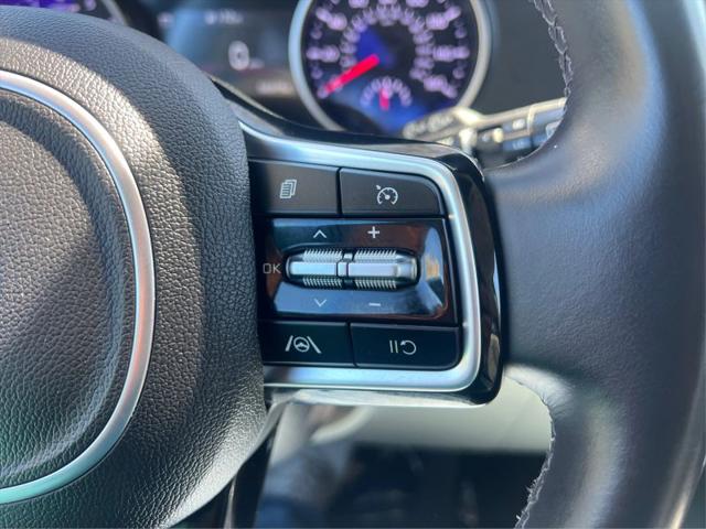 2022 Kia Carnival MPV LX Seat Package