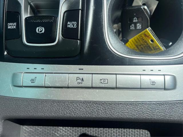 2022 Kia Carnival MPV LX Seat Package