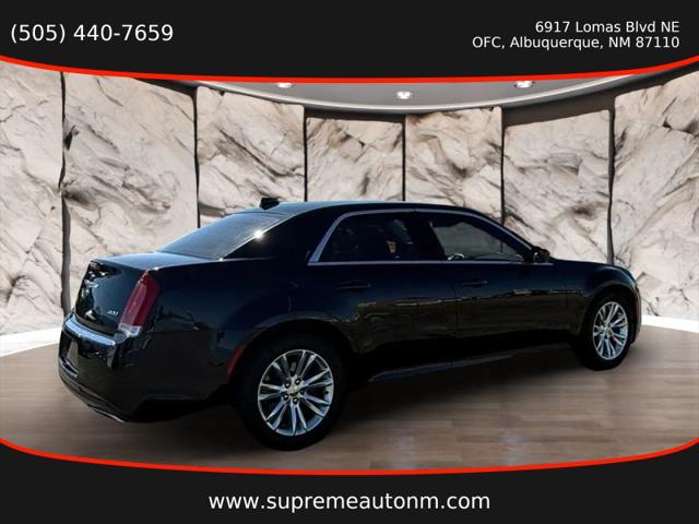 2018 Chrysler 300 Touring L