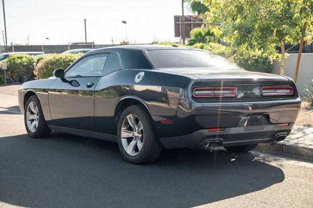 2016 Dodge Challenger SXT