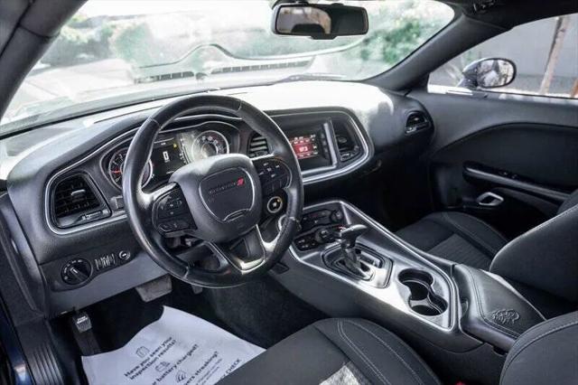 2016 Dodge Challenger SXT