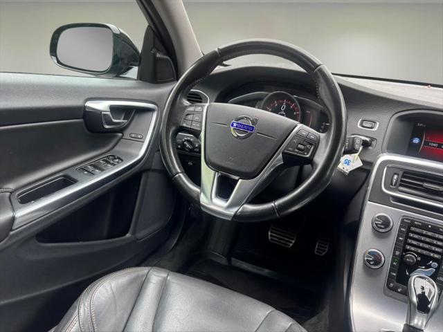 2018 Volvo V60 Cross Country T5