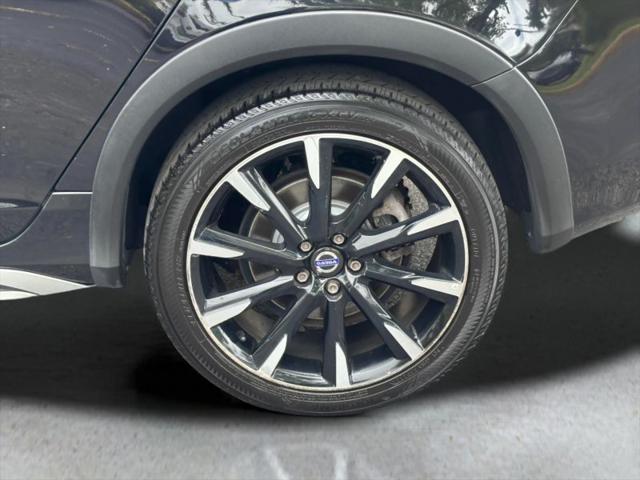 2018 Volvo V60 Cross Country T5