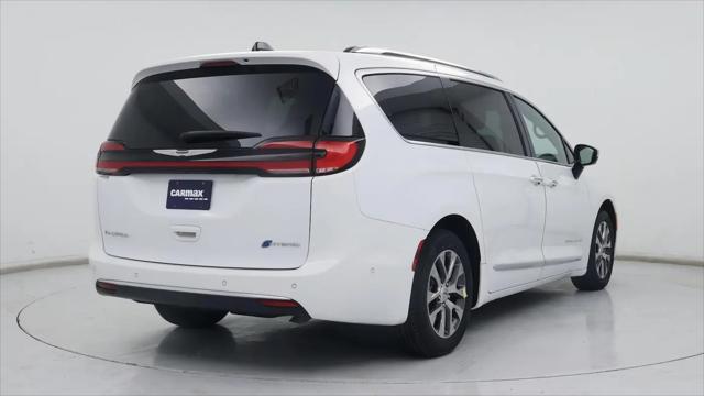 2023 Chrysler Pacifica Hybrid Pinnacle