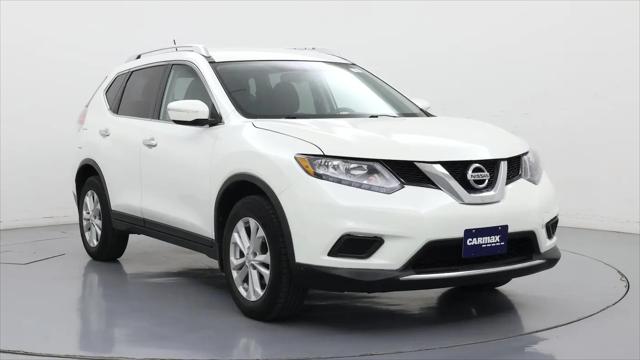 2015 Nissan Rogue SV for sale in Bloomington, IL