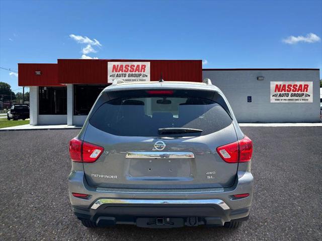 2017 Nissan Pathfinder SL