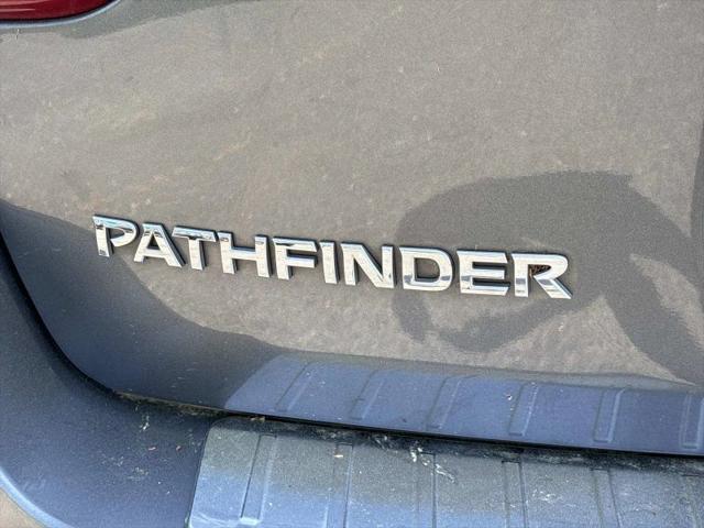 2017 Nissan Pathfinder SL