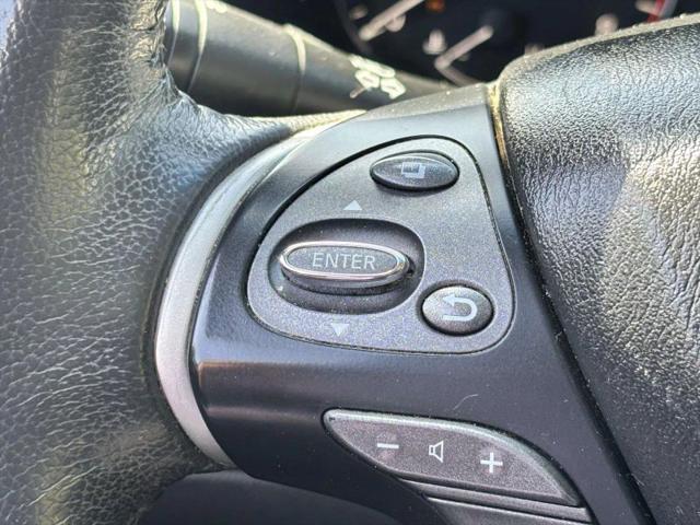 2017 Nissan Pathfinder SL