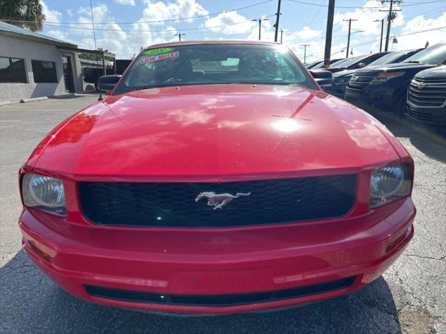 2008 Ford Mustang V6 Deluxe