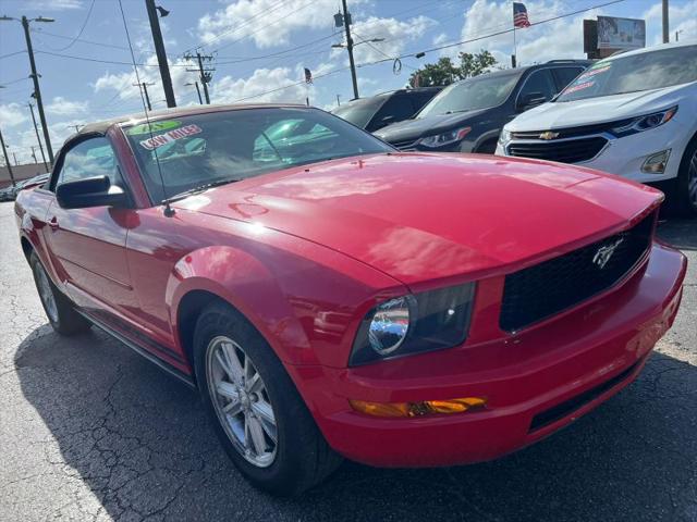 2008 Ford Mustang V6 Deluxe