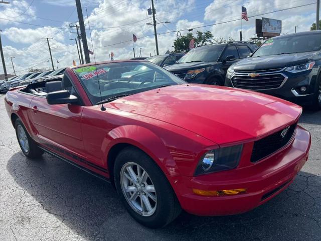 2008 Ford Mustang V6 Deluxe