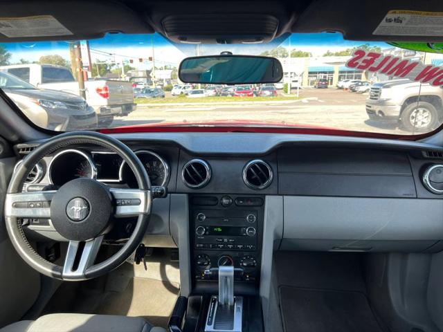 2008 Ford Mustang V6 Deluxe