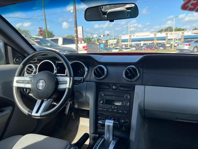 2008 Ford Mustang V6 Deluxe