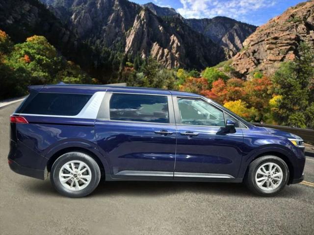 2024 Kia Carnival MPV LX