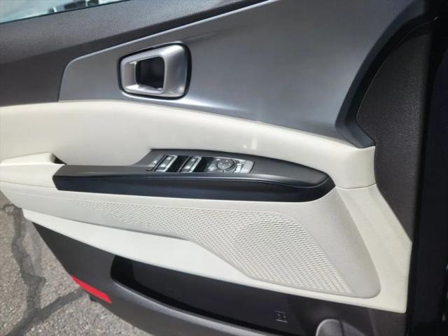 2024 Kia Carnival MPV LX
