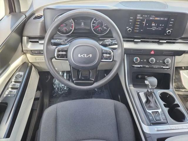 2024 Kia Carnival MPV LX