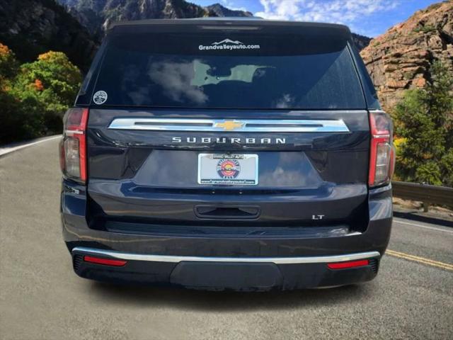 2024 Chevrolet Suburban 4WD LT